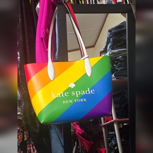 🌈🌈Kate Spade Rainbow Pride Reversible Tote Bag Handbag & Zip Pouch Clutch Set - Picture 1 of 10